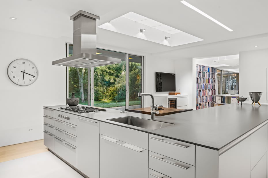 565 Oenoke Ridge Photo 15