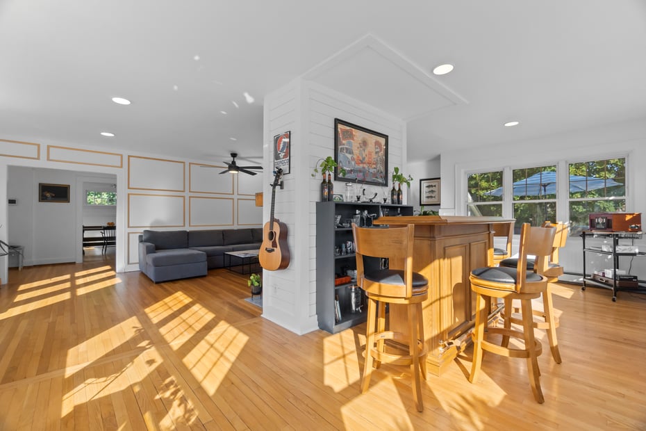 165 Plant Street Photo 9