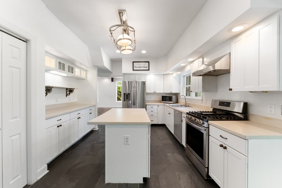 50 Franklin Street Photo 11