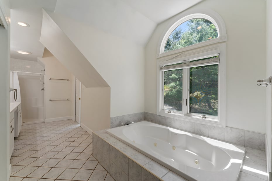 50 Franklin Street Photo 19