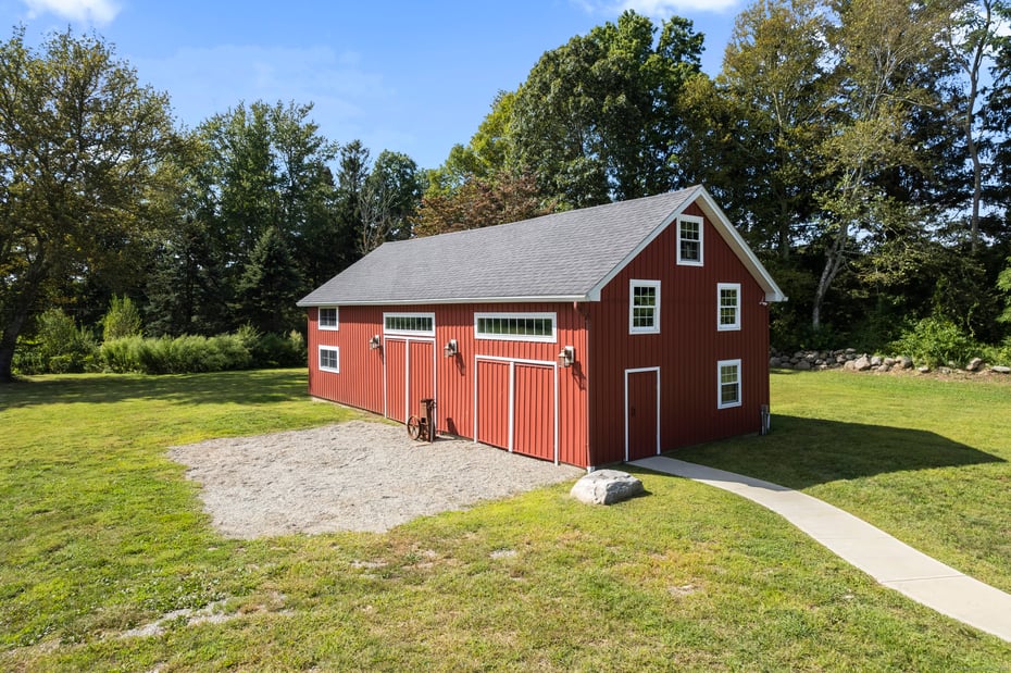 587 Taugwonk Road Photo 12