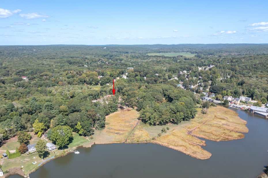 1198 River Road Photo 5