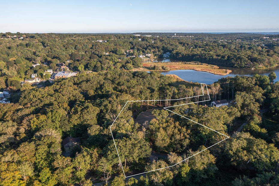 1198 River Road Photo 9