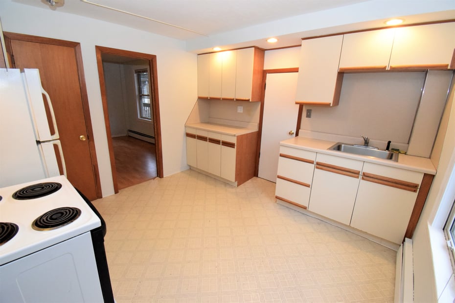 28 Driveway  #2-L Photo 5