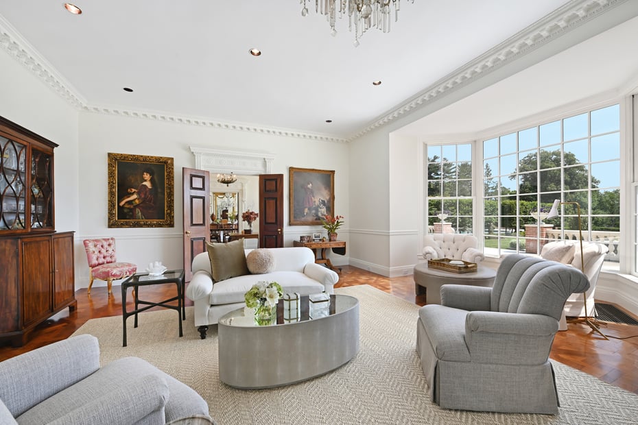 2525 Purchase Street Photo 24