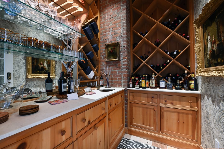 2525 Purchase Street Photo 28