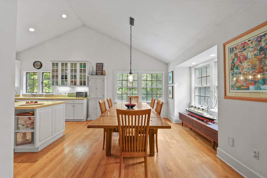 905 West Rd Photo 16