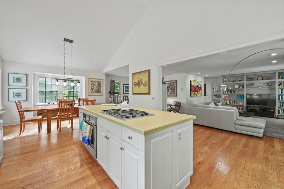 905 West Rd Photo 22