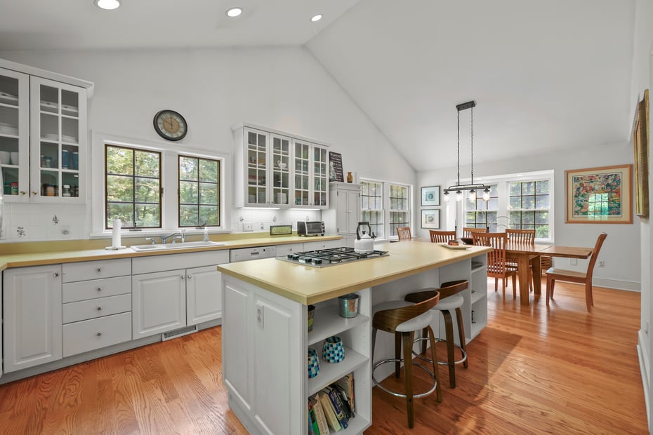 905 West Rd Photo 23