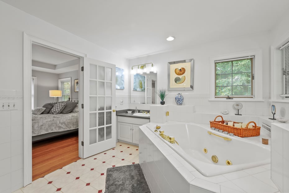 905 West Rd Photo 30