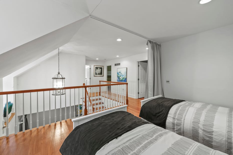 905 West Rd Photo 34