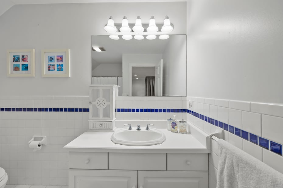 905 West Rd Photo 38