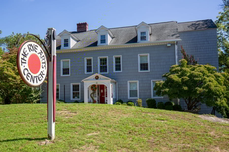 255 Grace Church Photo 4