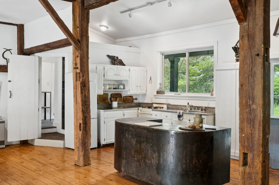 3207-3209 Route 212 Photo 20