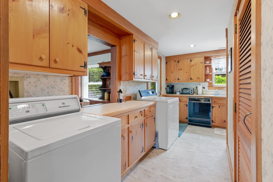 15 River Road Photo 18