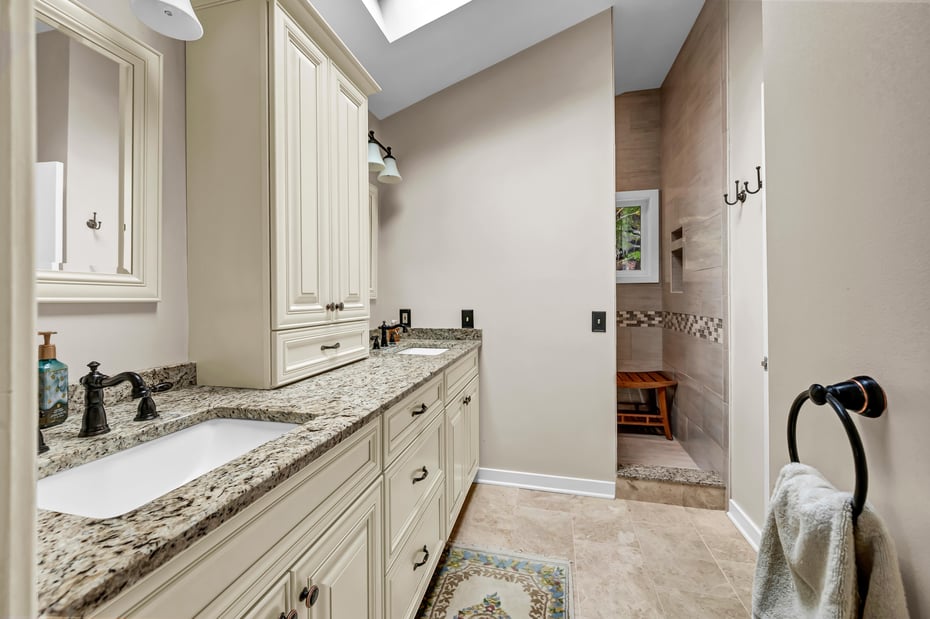 26 Cove Road Photo 31