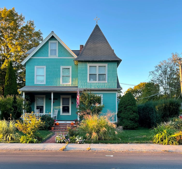 126 East Avenue Photo 2