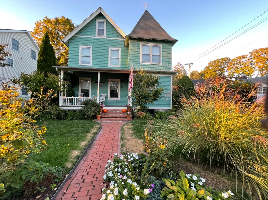 126 East Avenue Photo 3