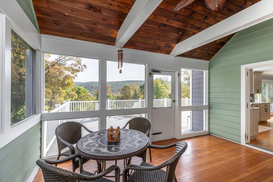 168 Cobble Road Photo 9