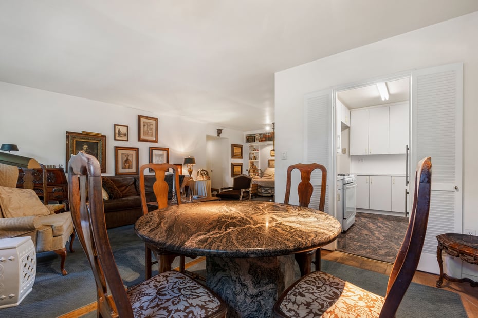 177 E Hartsdale Avenue  #2Y Photo 14