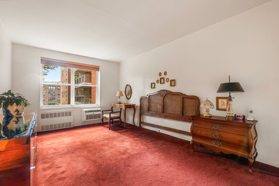 177 E Hartsdale Avenue  #2Y Photo 19