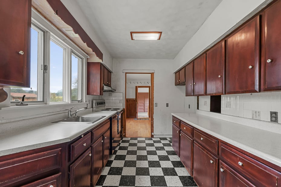 36 Egremont Plain Rd Photo 14