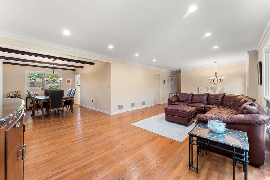 114 Oxford Road Photo 11