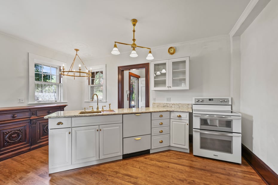 5 Crofut St Photo 14