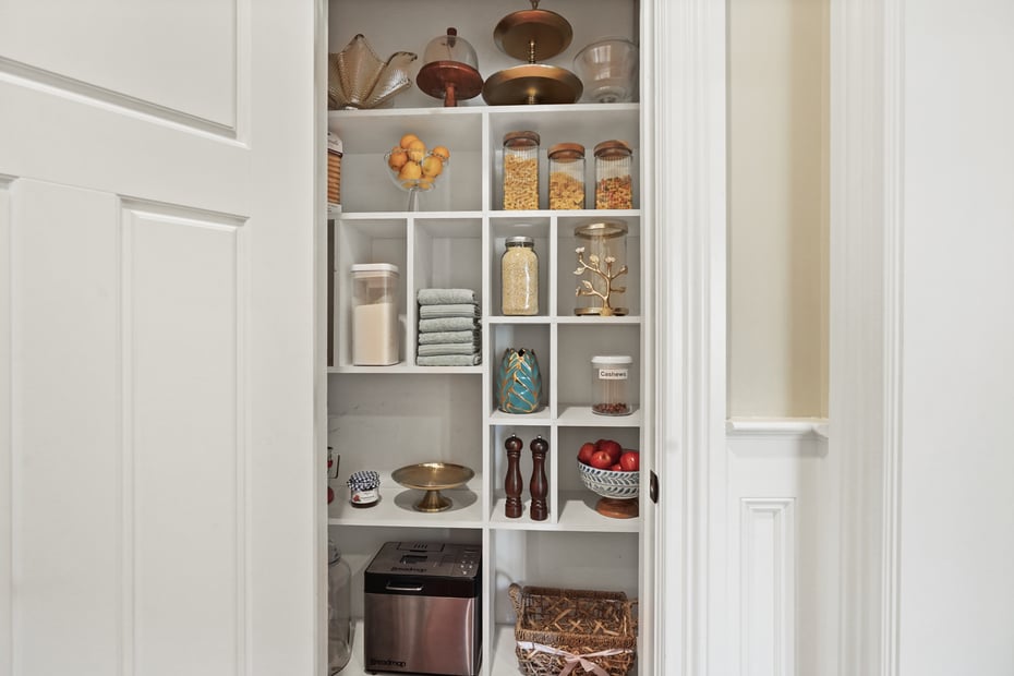 230 Spring Street Photo 15