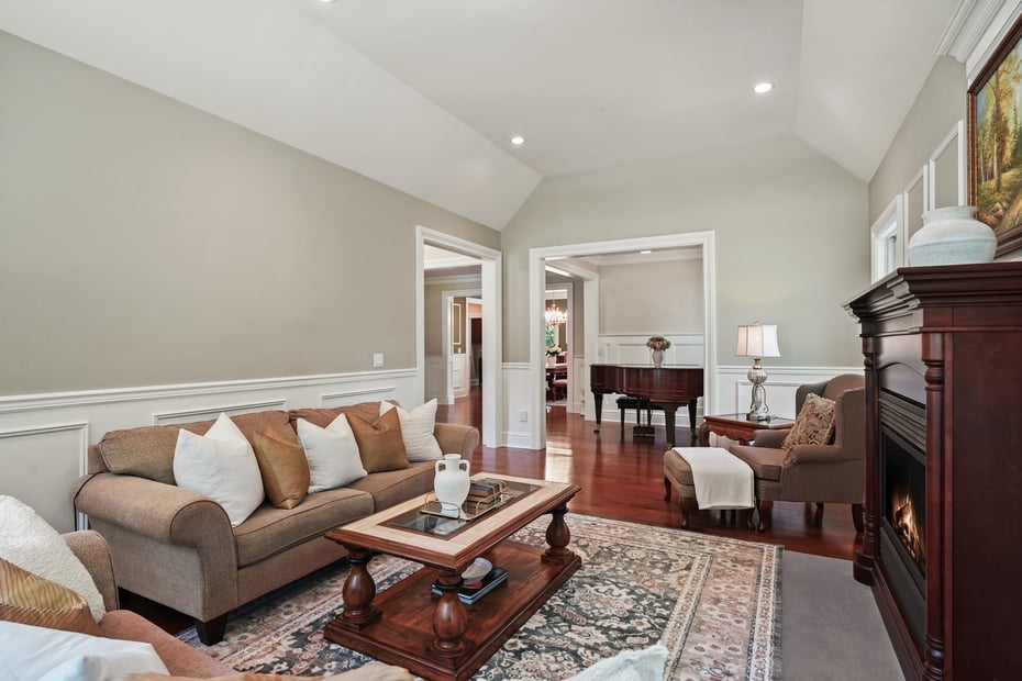 230 Spring Street Photo 19