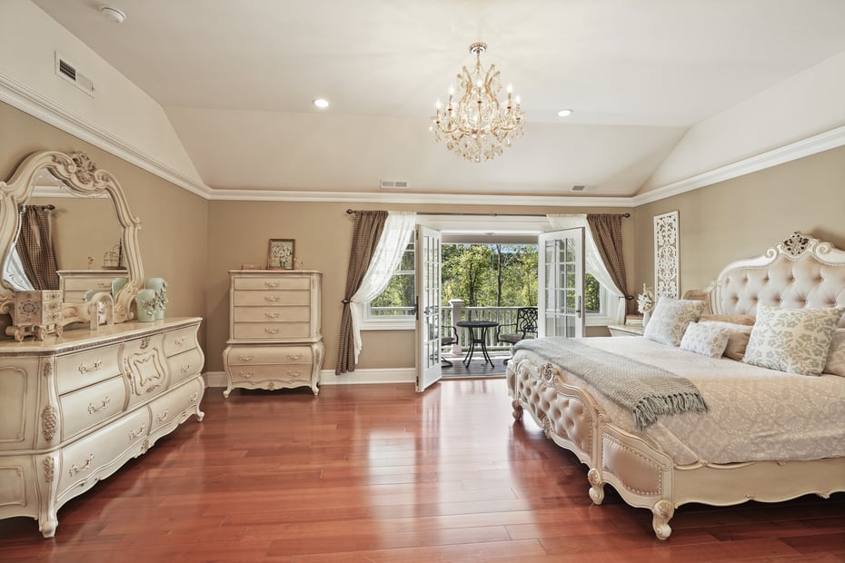 230 Spring Street Photo 22