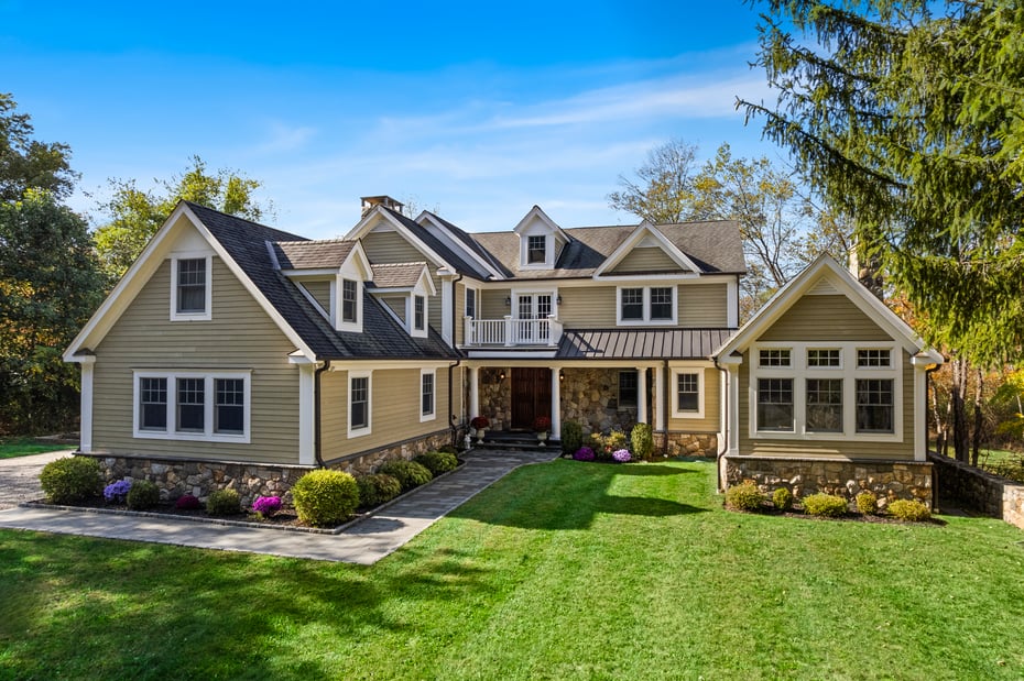 230 Spring Street Photo 2