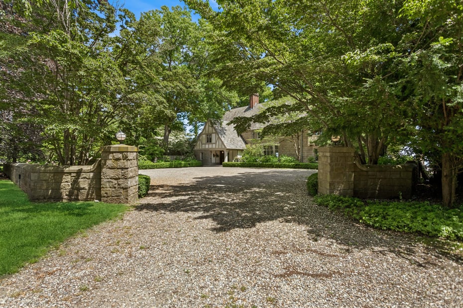 92 Beachside Avenue Photo 9