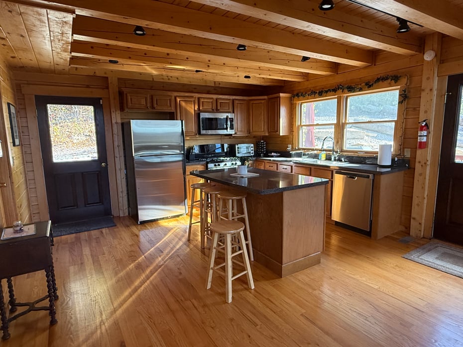 570 Long Mountain Road Photo 9