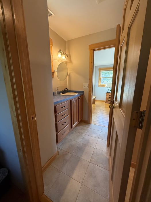 570 Long Mountain Road Photo 17