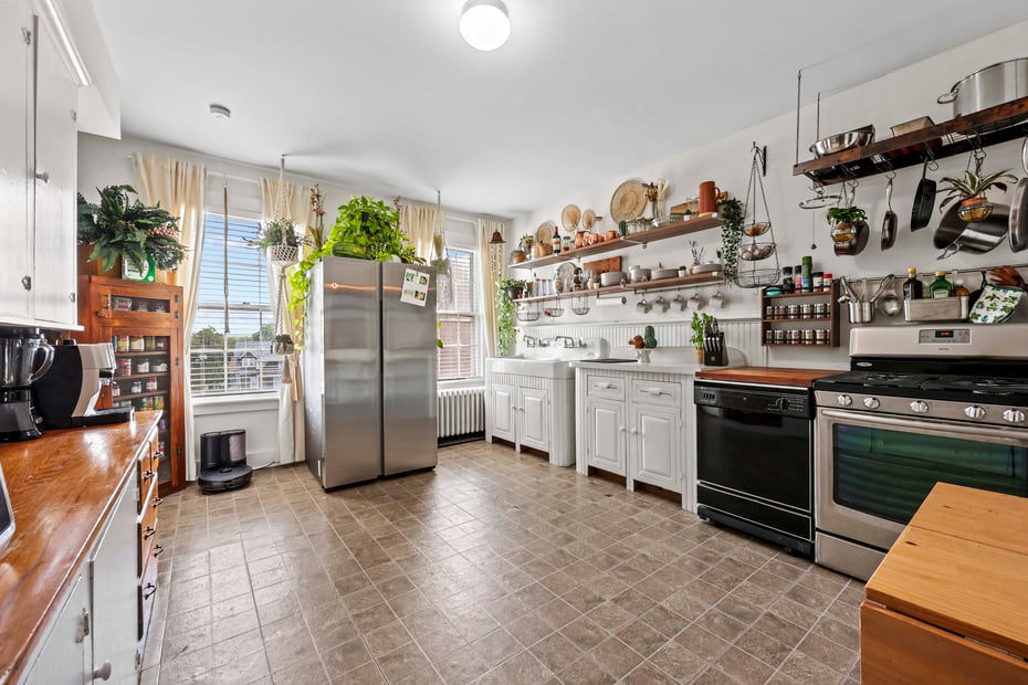 504 Main Street Photo 8