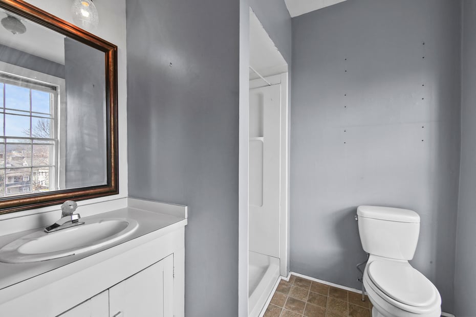 504 Main Street Photo 17