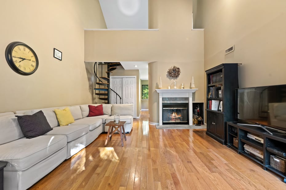 156 Stone Meadow Photo 4