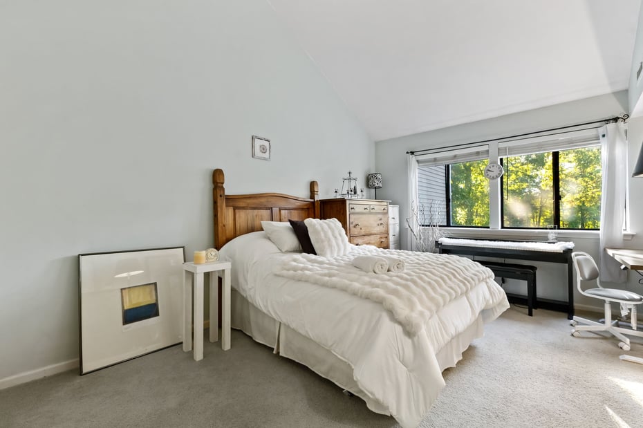 156 Stone Meadow Photo 9