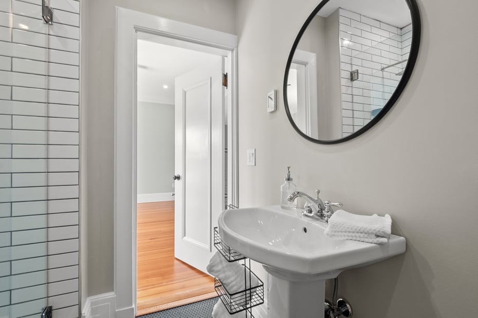 8 Webster Rd Photo 28