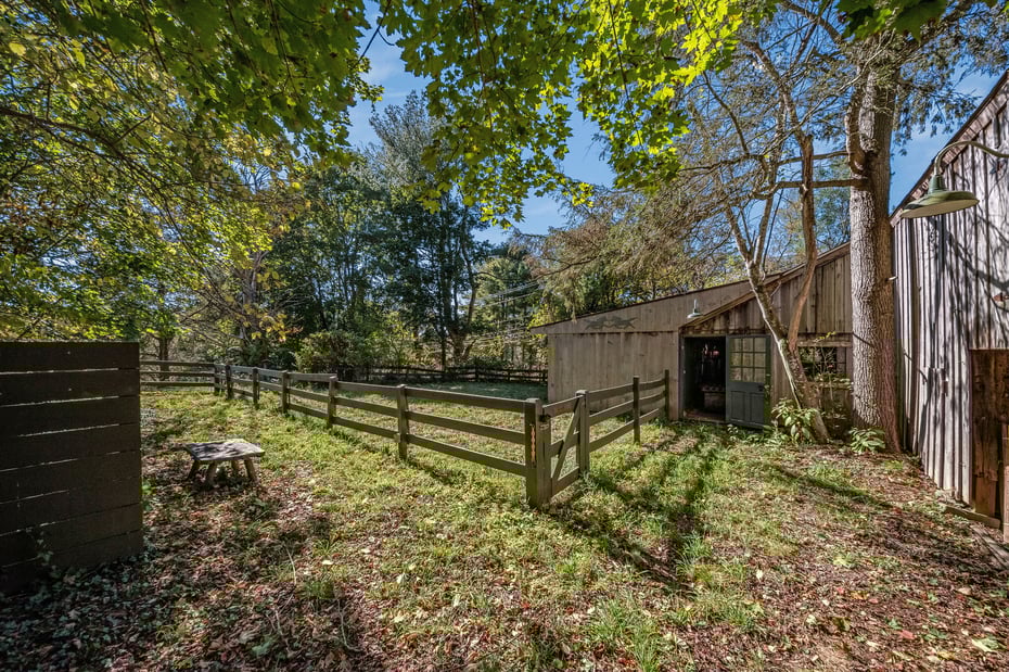 4 Hamburg Road Photo 28