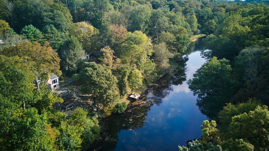 136 Lyons Plain Road Photo 2