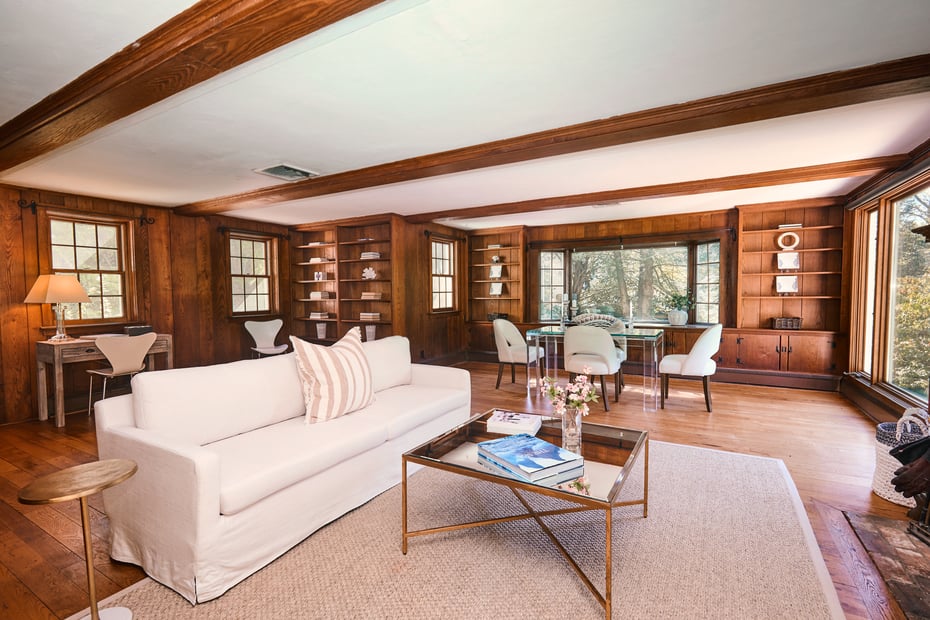 136 Lyons Plain Road Photo 9