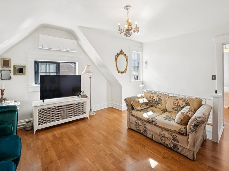 127 Villa Avenue Photo 26