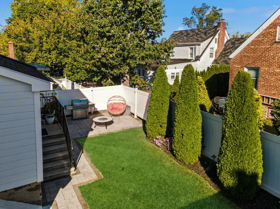 127 Villa Avenue Photo 38