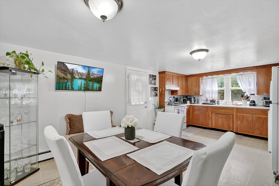 96 Inwood Avenue Photo 22