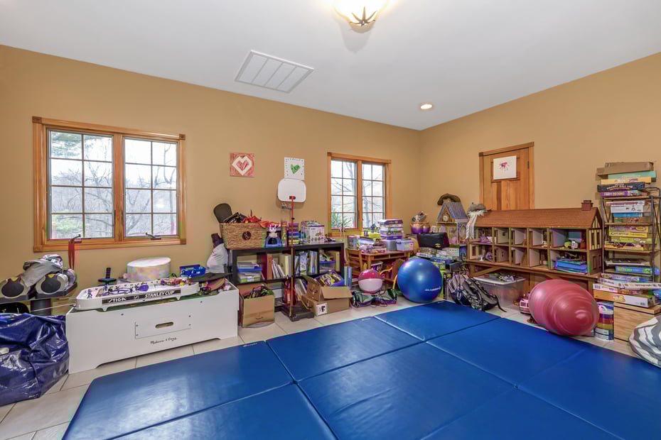 16 Faraway Road  #A Photo 15