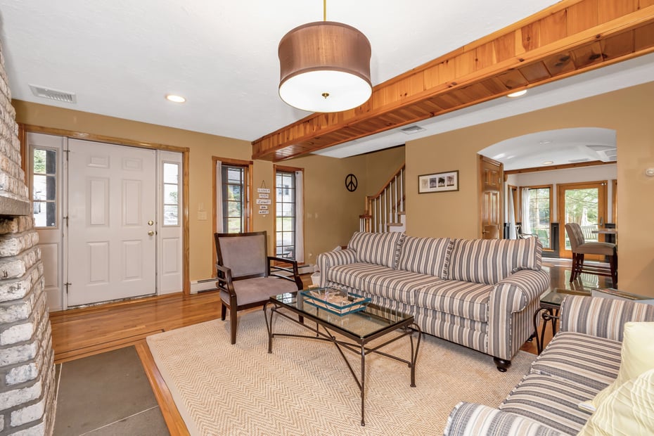 16 Faraway Road  #A Photo 2