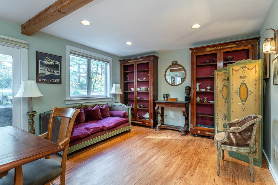 49 South Street Photo 13