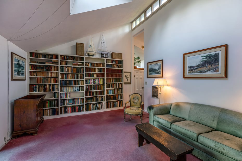 49 South Street Photo 15